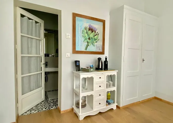 Lovely Studio In A Villa From 18Th Century